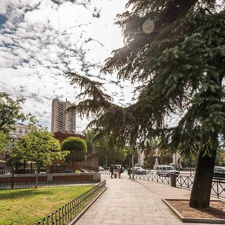 Apartmento De Lujo Retiro Barrio De Salamanca マドリード エクステリア 写真